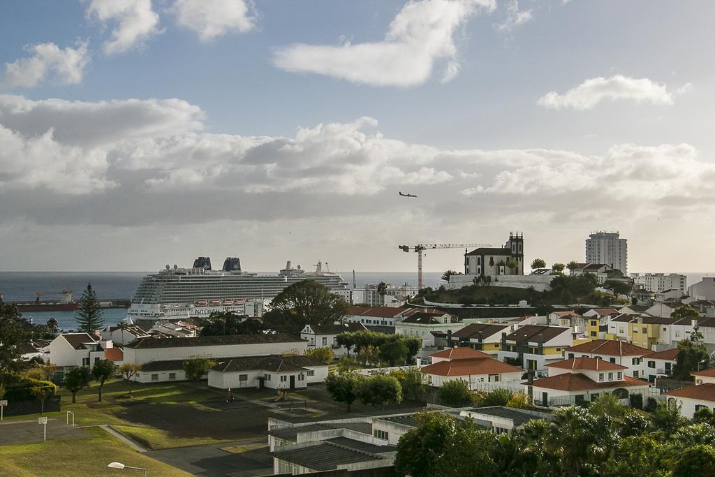 Apartamento Oceanus Leilighet Ponta Delgada Eksteriør bilde